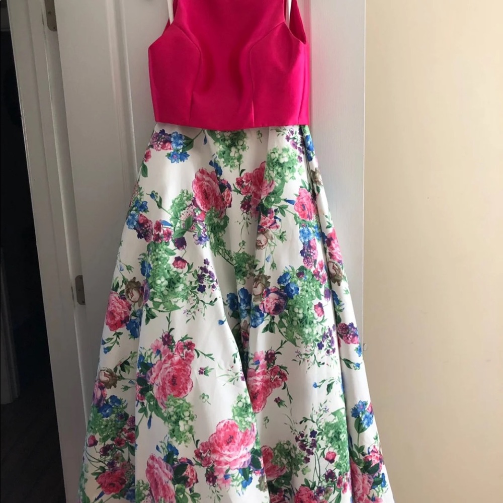 Prom dress 2 piece - Picture 3 of 8